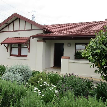 Mataro Cottage ทานันดา ภายนอก รูปภาพ
